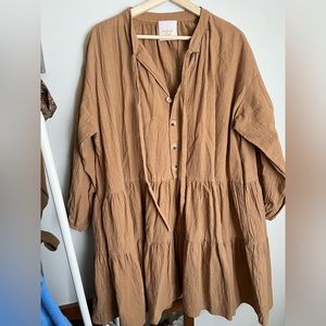 the lullaby club avalon smock dress